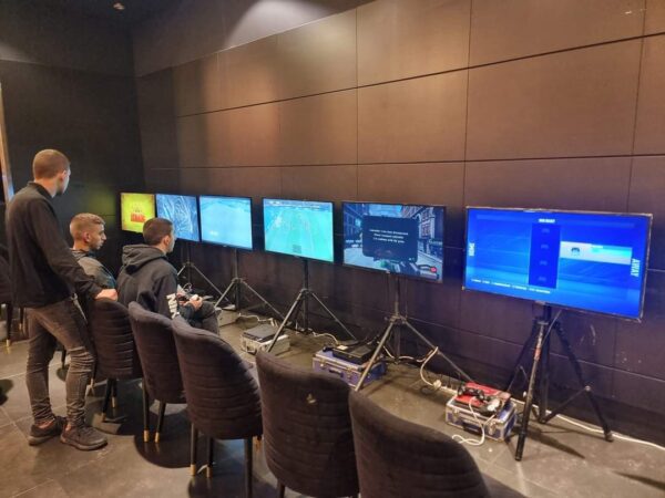 עמדות מולטימדיה להשכרה